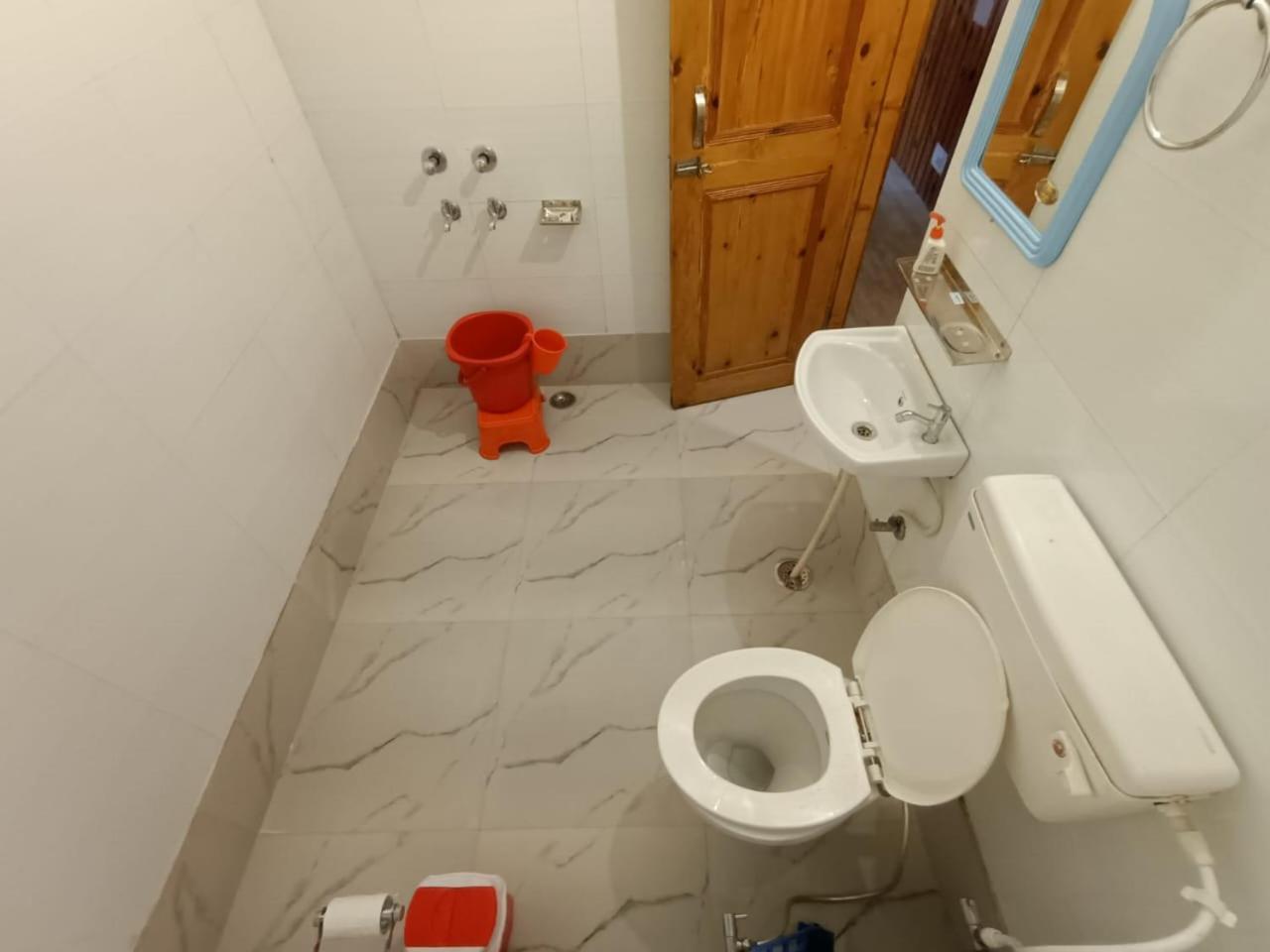 Sharda Resort-Tirthan Valley Banjār Zewnętrze zdjęcie